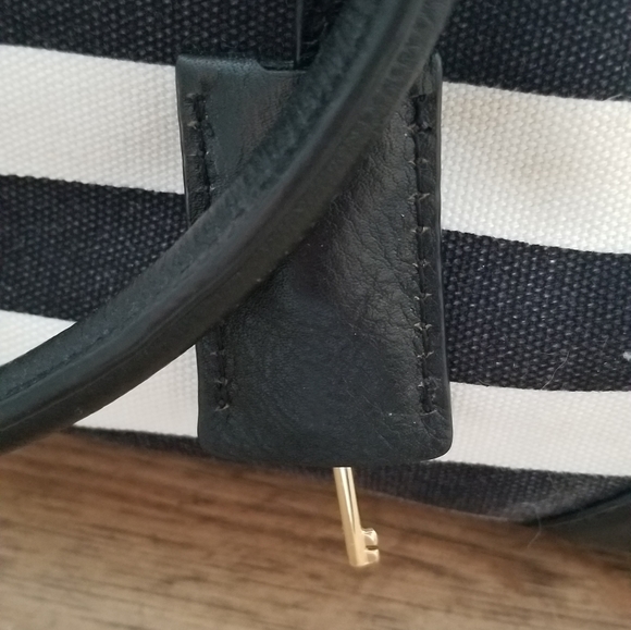 Michael Kors Large Hamilton Satchel - Picture 14 of 16